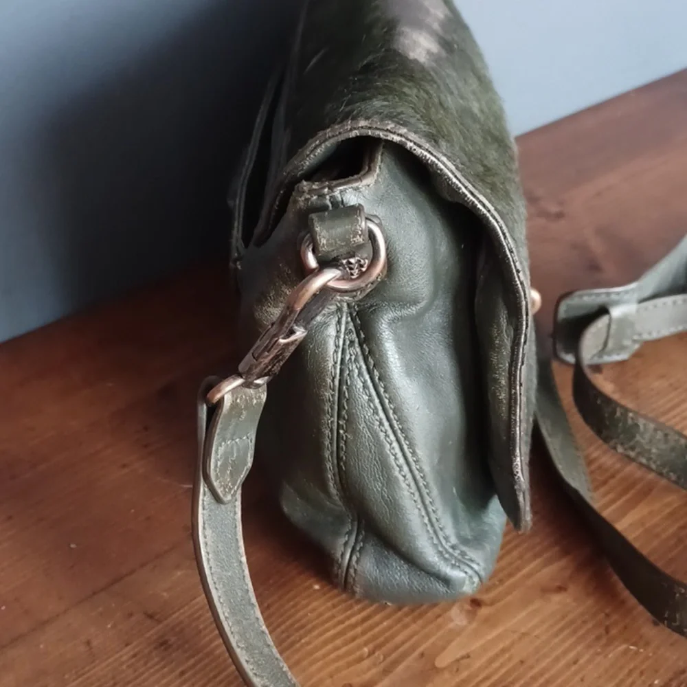 Elizabeth and James crossbody